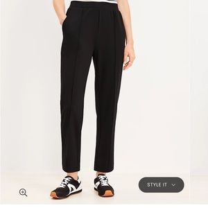 Pintucked Fluid Taper Pants